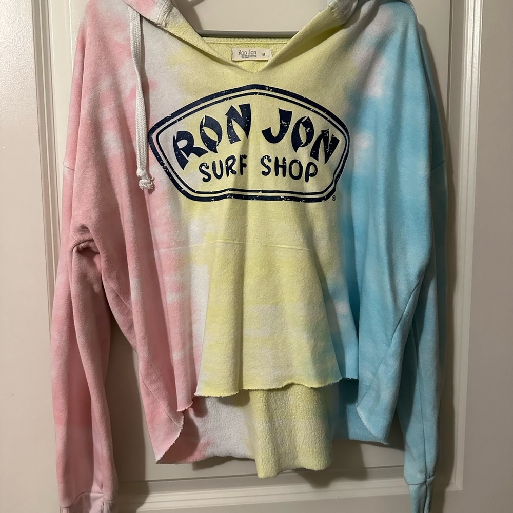 Oversized crop hoodie